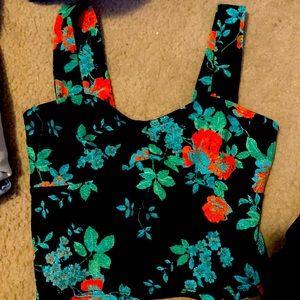 cute cropped top with a floral print! smallish
